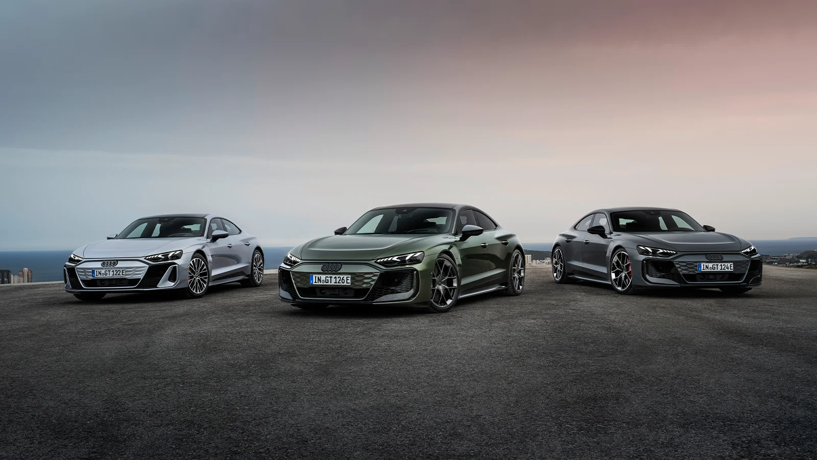 66758fa4bc3af4d0e061071a_2025-audi-e-tron_main.webp