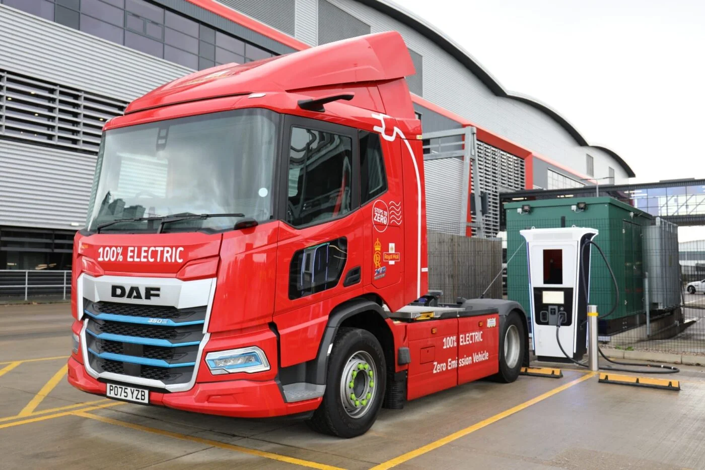 daf-trucks-xd-electric-e-lkw-electric-truck-royal-mail-grossbritannien-uk-2025-01-1400x933.webp
