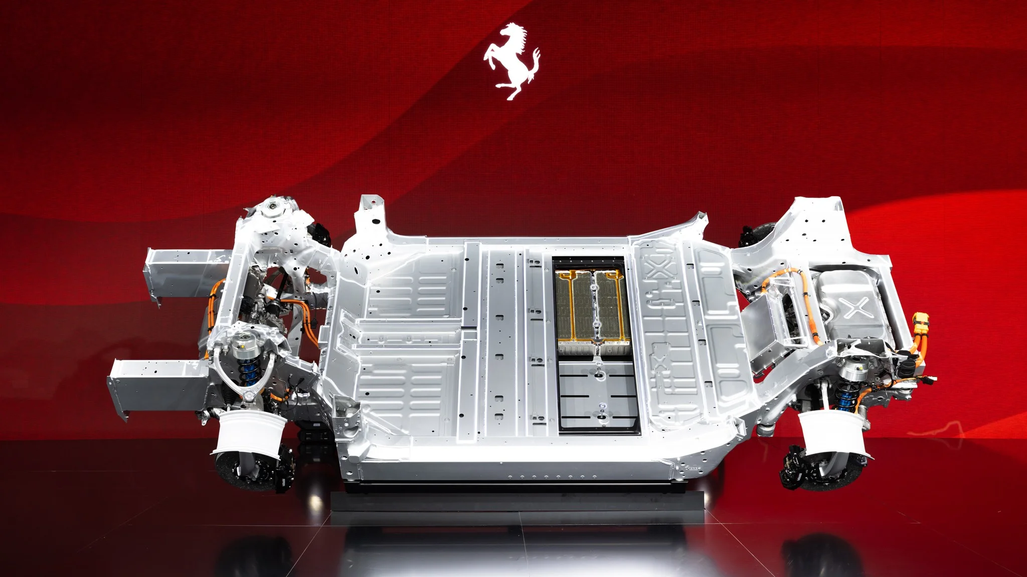 ferrari-elettrica-chassis-side-view.webp
