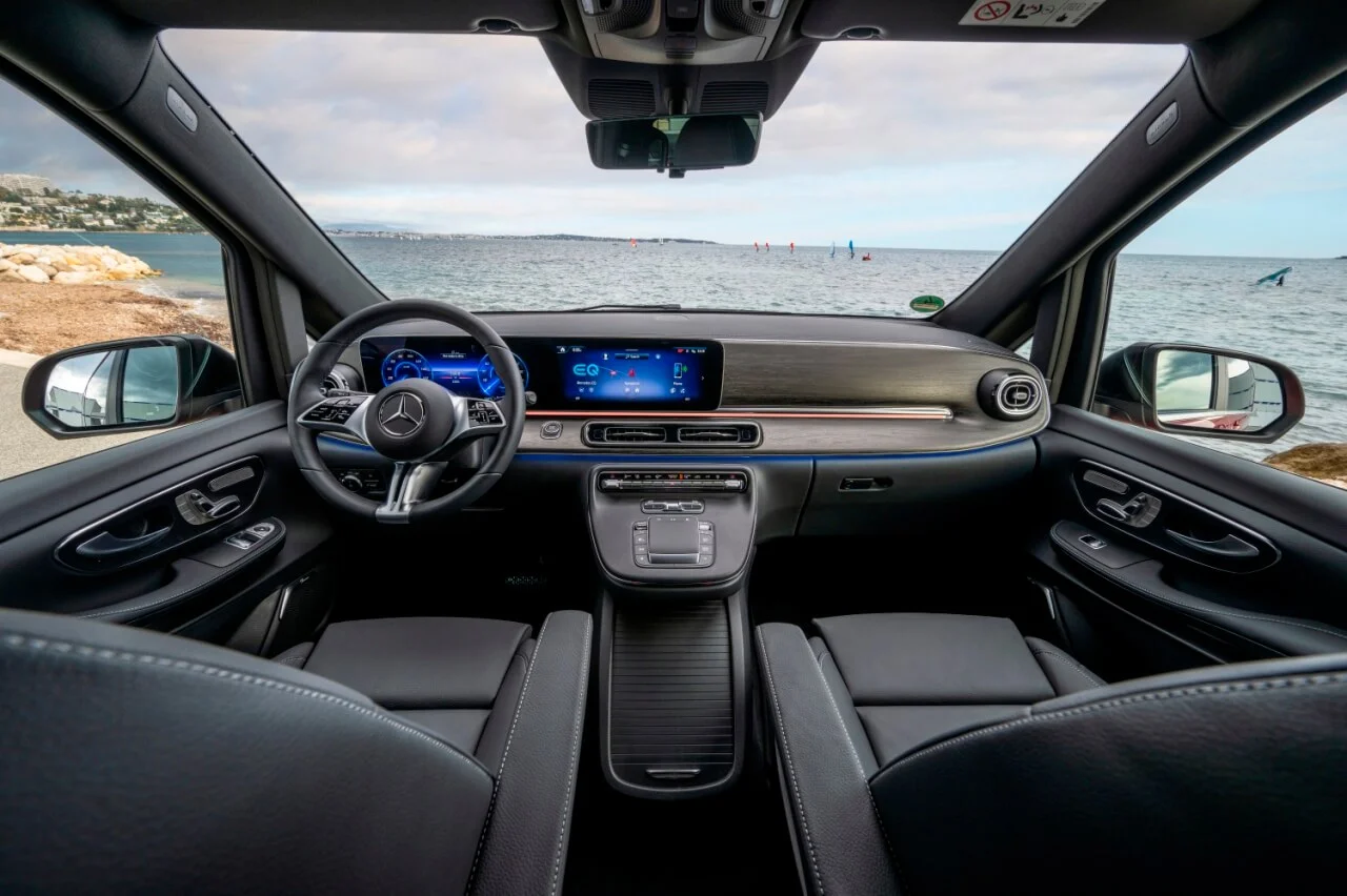 mercedes-clase-v-eqv-2024-3.webp
