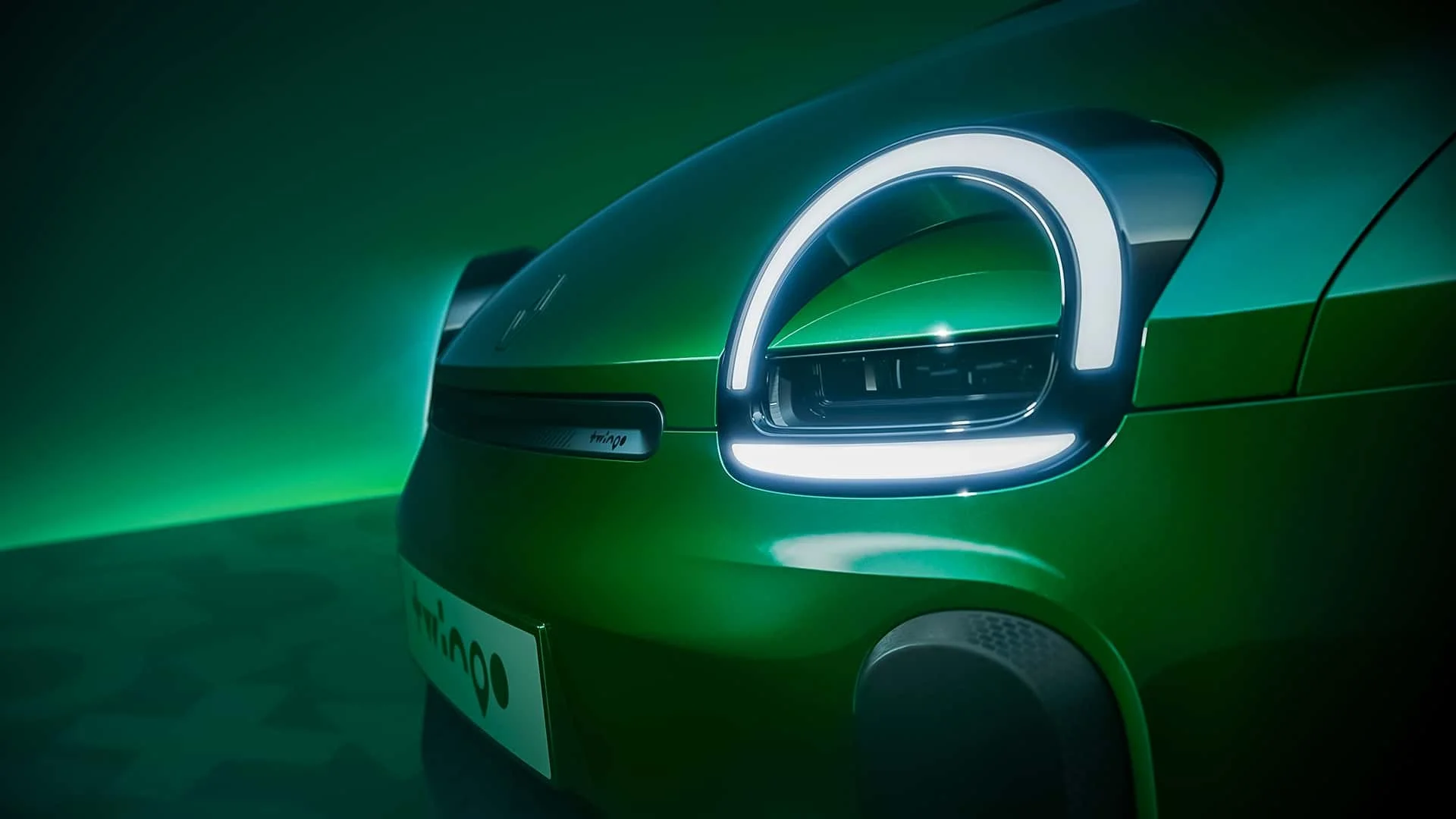 renault-twingo-e-tech-electric-2026-teaser (1).webp