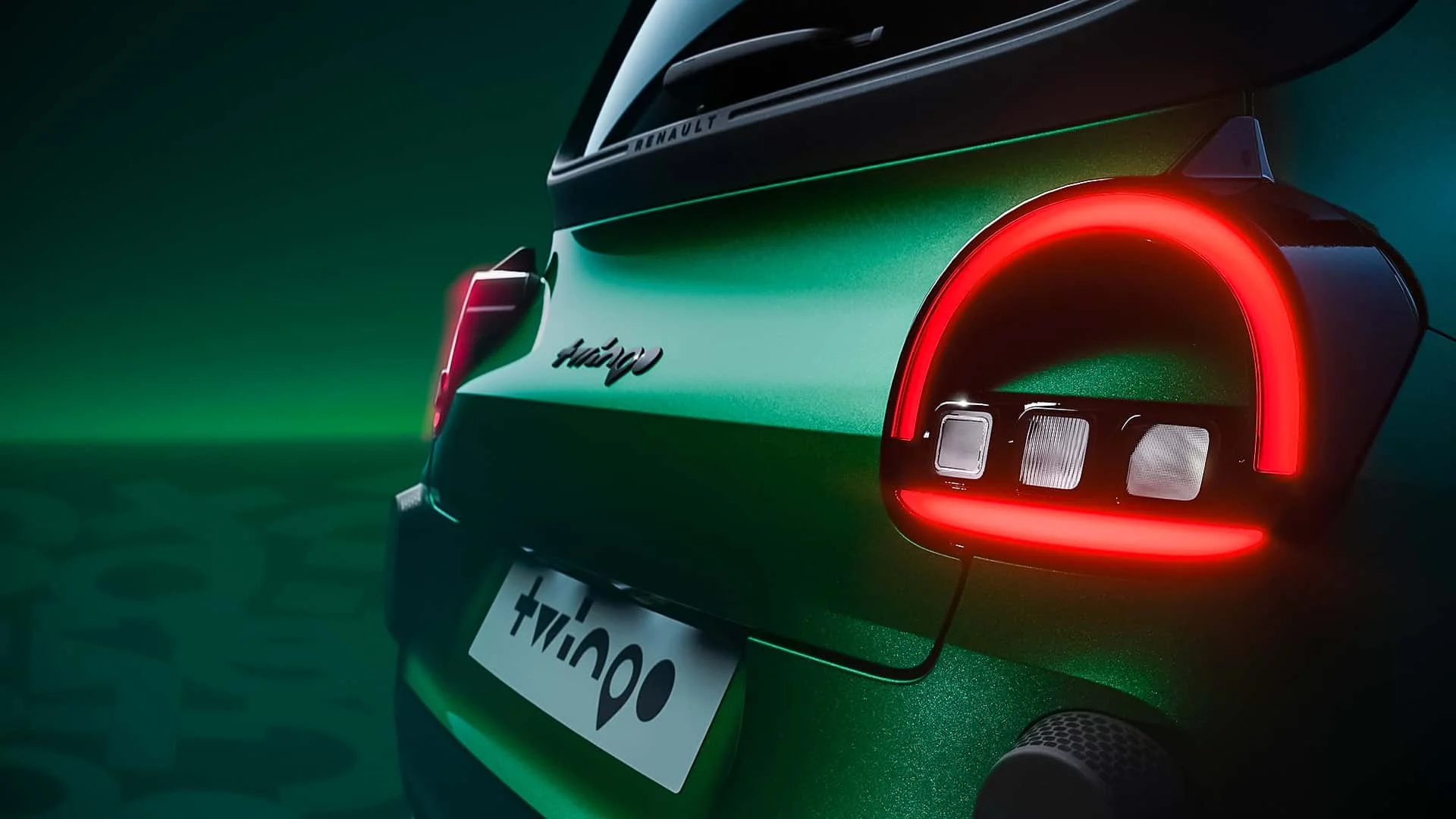 renault-twingo-e-tech-electric-2026-teaser (2).webp
