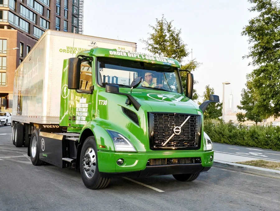 volvo-vnr-manhattanbeer-1080-6-original-file.webp