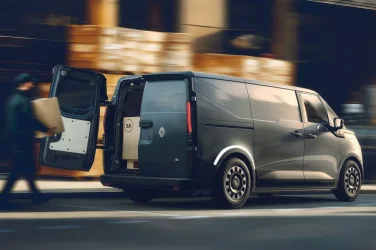 renault-trafic-e-tech-2025-11-1400x933.webp