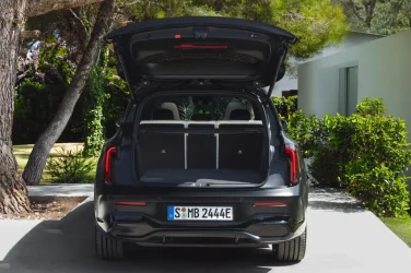 mercedes-benz-glb-eq-2025-06-min-1400x933.webp