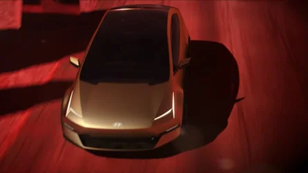 Hyundai-Ioniq-Venus-concept-in-motion-from-above.webp
